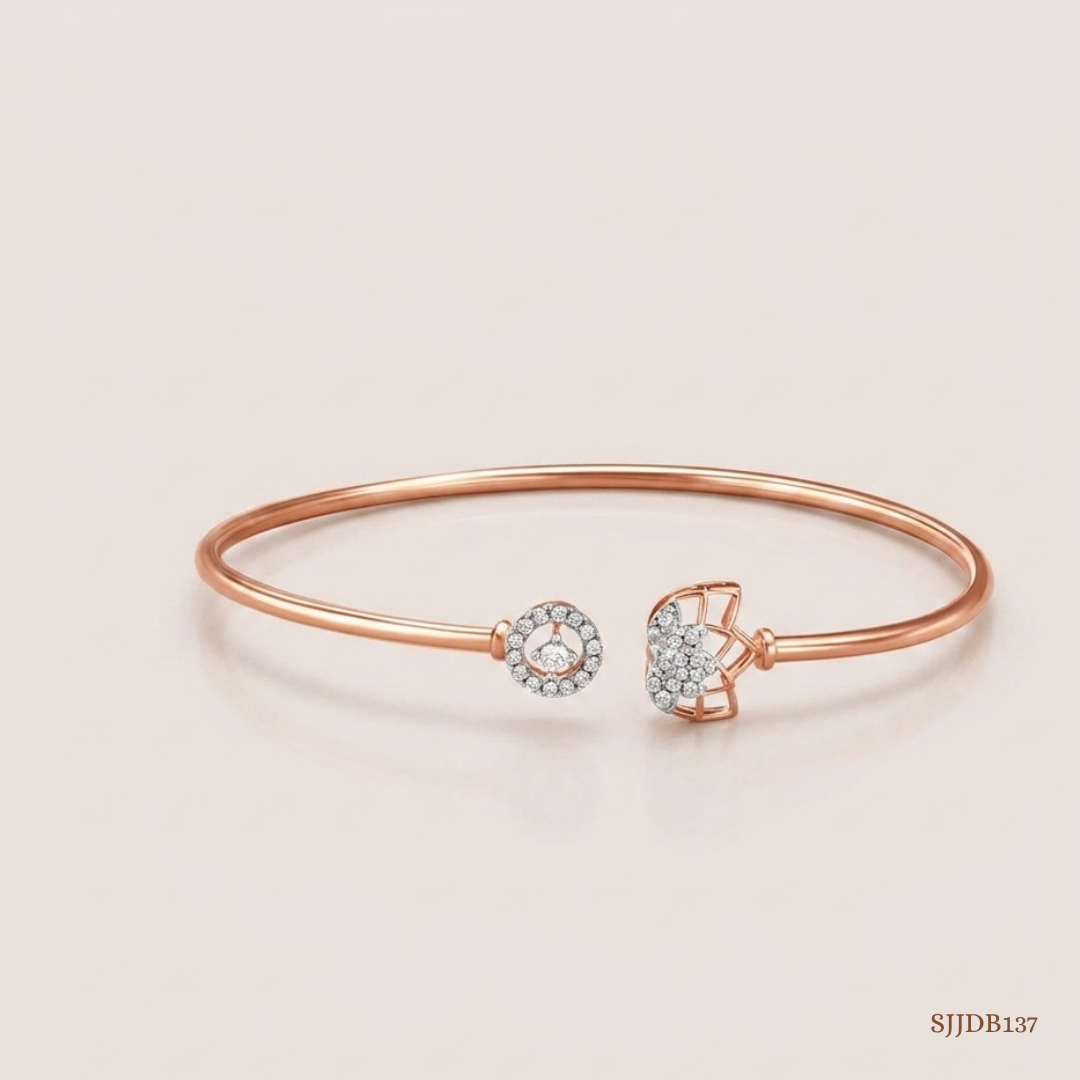 SJJDB137 | Gleaming Lotus Diamond Statement Bangle