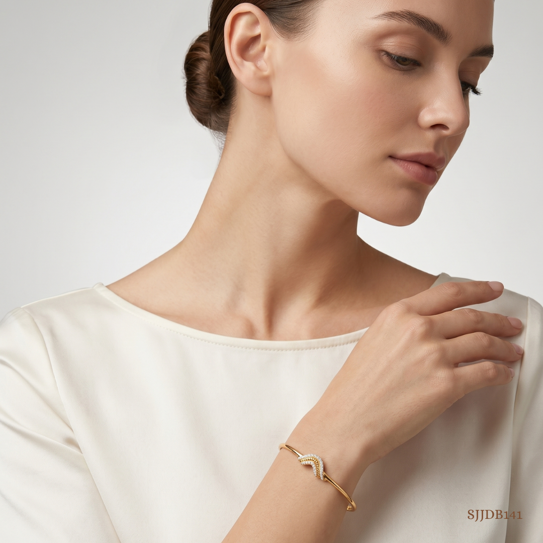 SJJDB141 | Wave Crest Diamond Statement Bangle