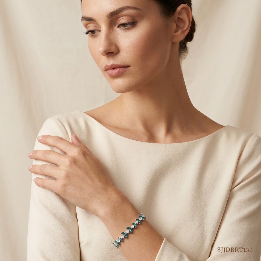 SJJDBRT136 | Intricate Vine Diamond Bracelet