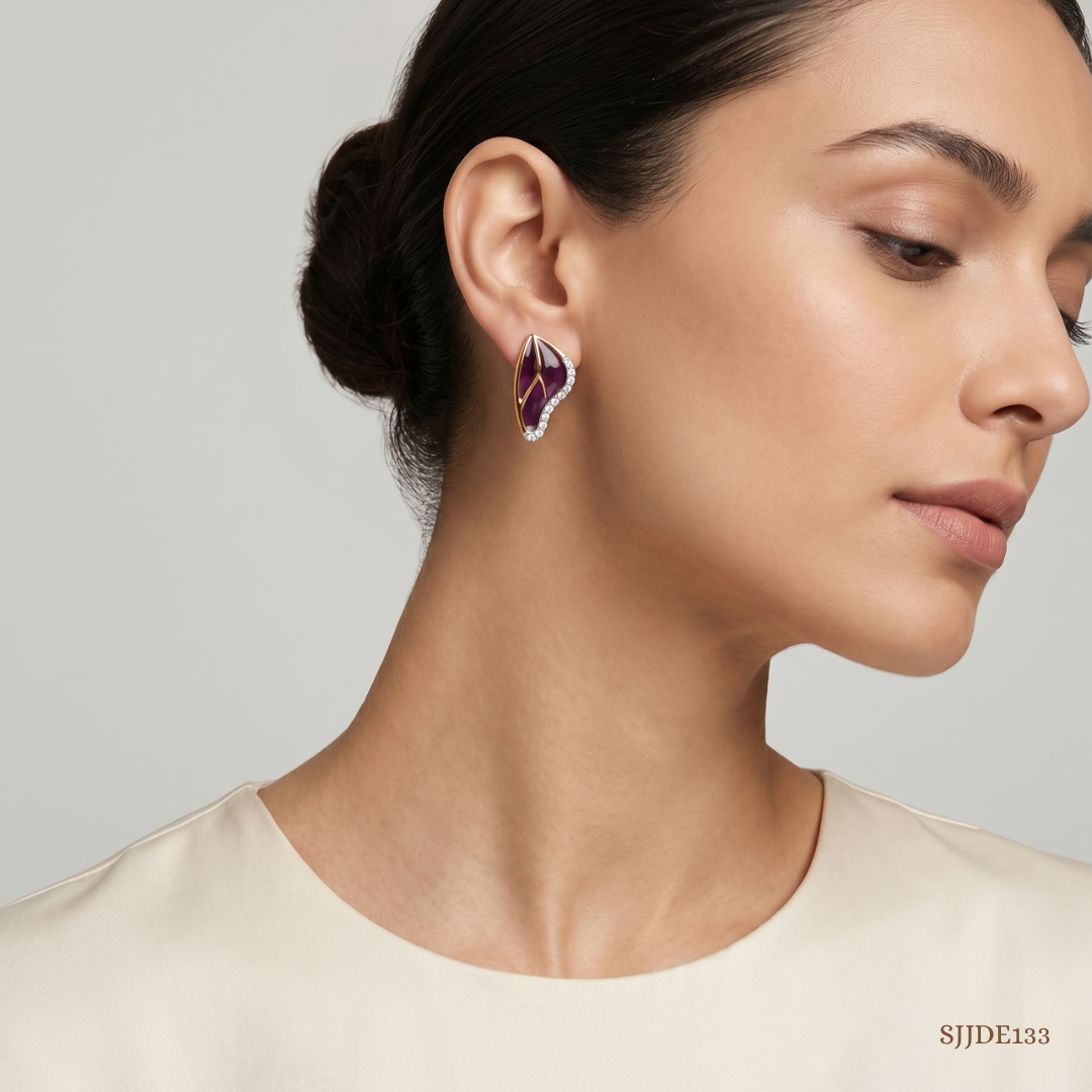 SJJDE133 | Fluid Wing Diamond Stud Earrings