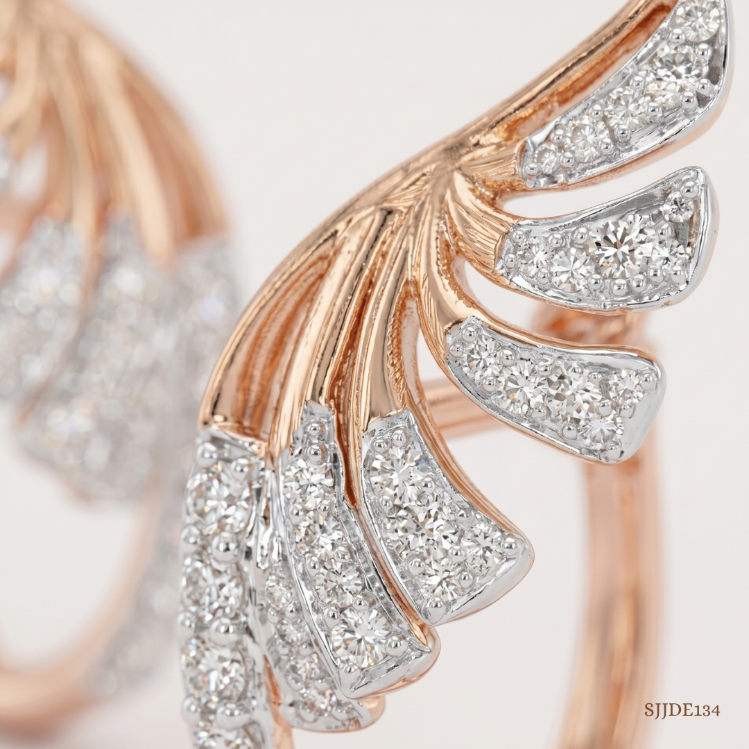 SJJDE134 | Curved Crest Diamond Hoop Earrings