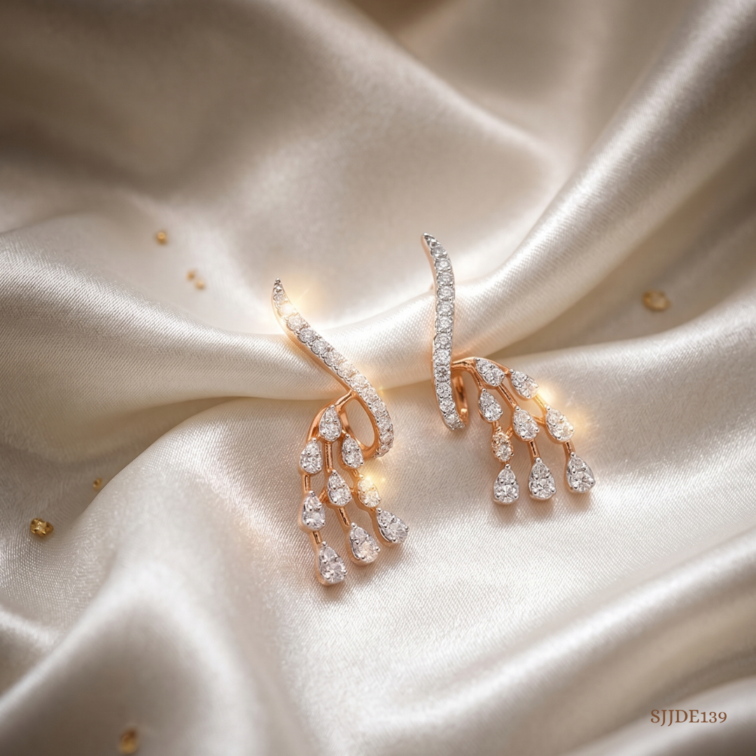 SJJDE139 | Twinkle Trail Diamond Stud Earrings