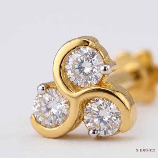 SJJDNP112 | Gleaming Cluster Diamond Statement Nose Pin