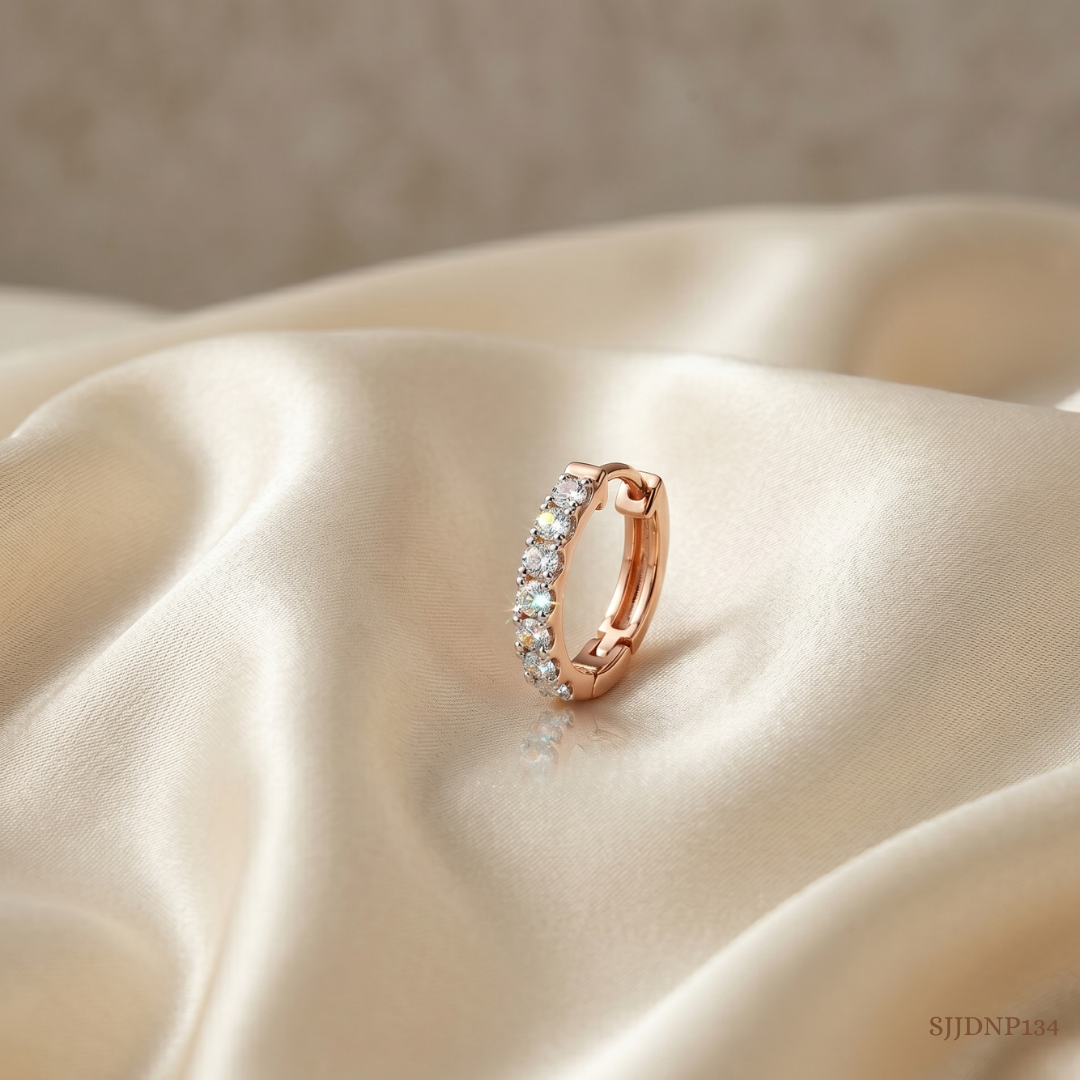 SJJDNP134 | Gleam Loop Diamond Modern Nose Pin
