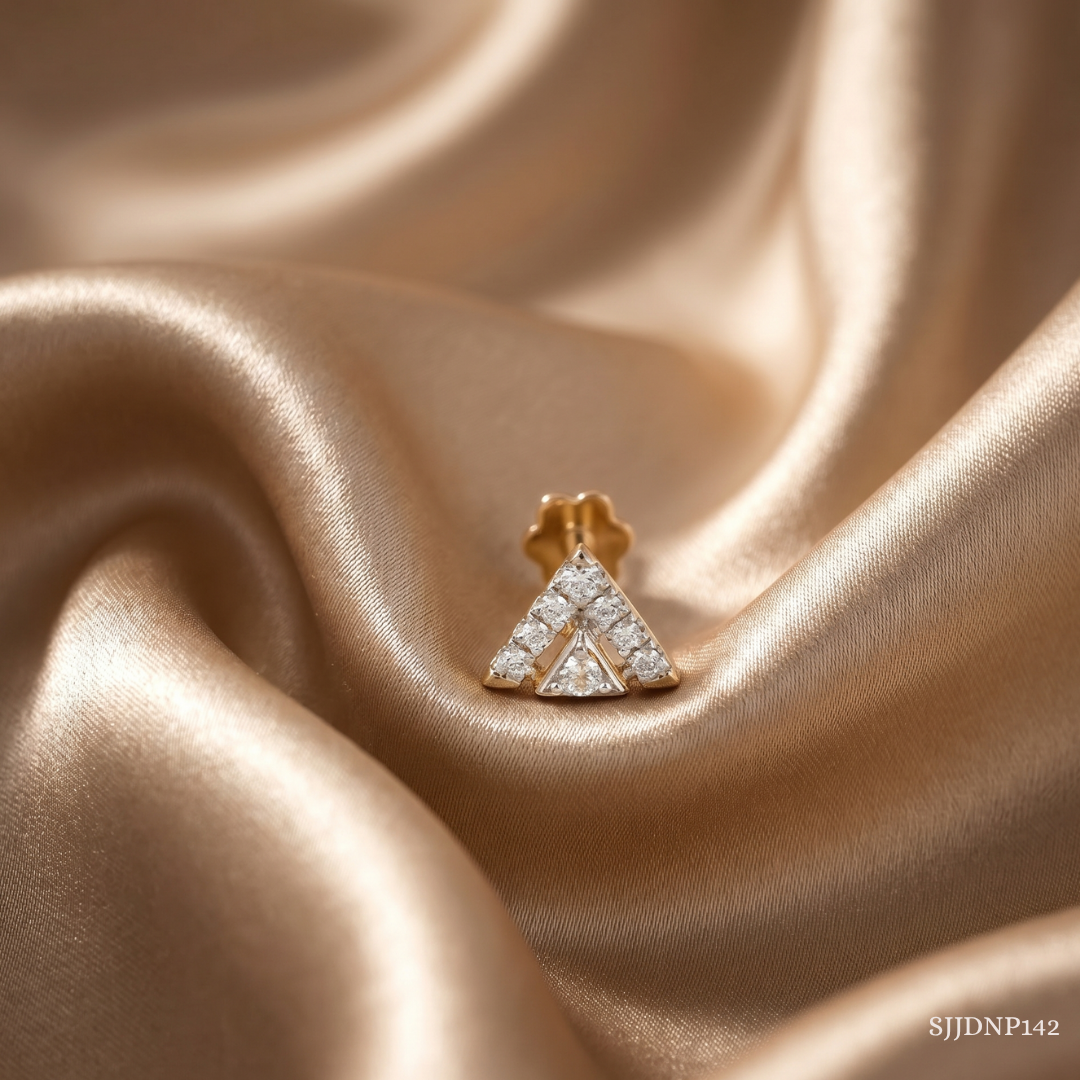 SJJDNP142 | Glimmering Summit Diamond Designer Nose Pin