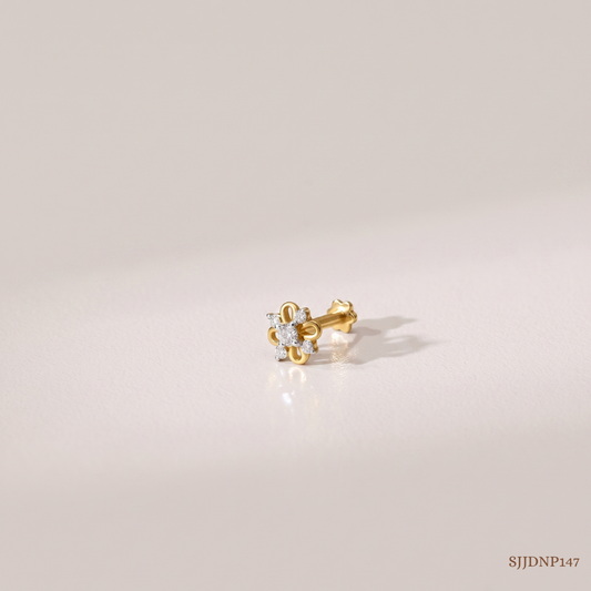 SJJDNP147 | Bloom Pop Diamond Floral Nose Pin