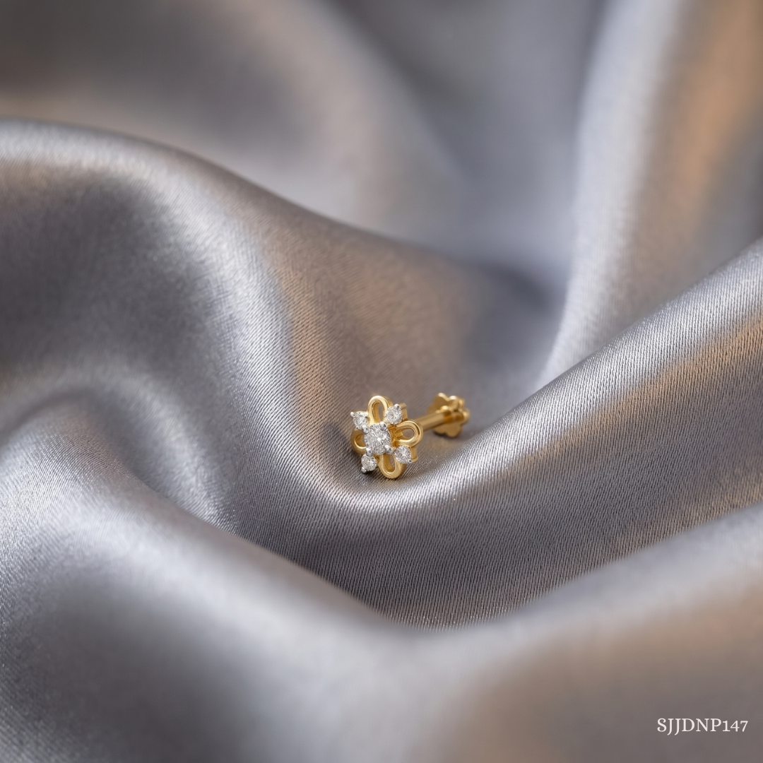 SJJDNP147 | Bloom Pop Diamond Floral Nose Pin