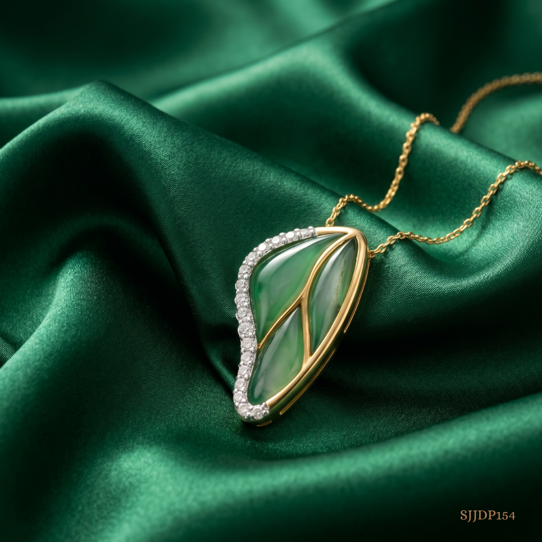 SJJDP154 | Winged Elegance Diamond Designer Pendant