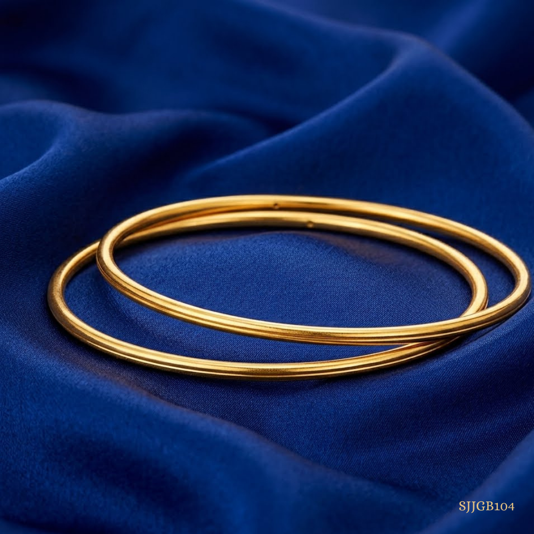 SJJGB104 | Minimalistic Designer Gold Bangle with Sleek Modern Finish