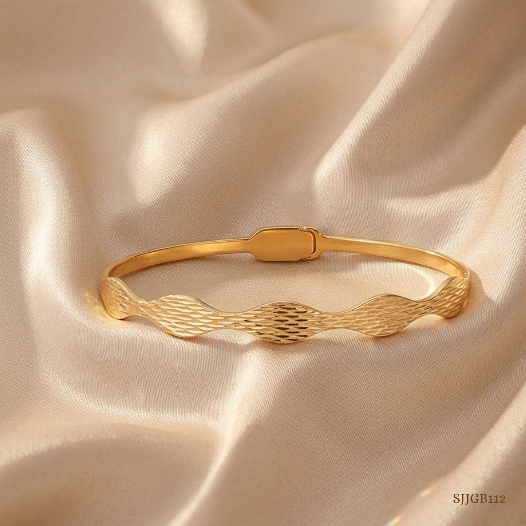 SJJGB112 | Textured Wave Contemporary Gold Bangle with Premium Finish