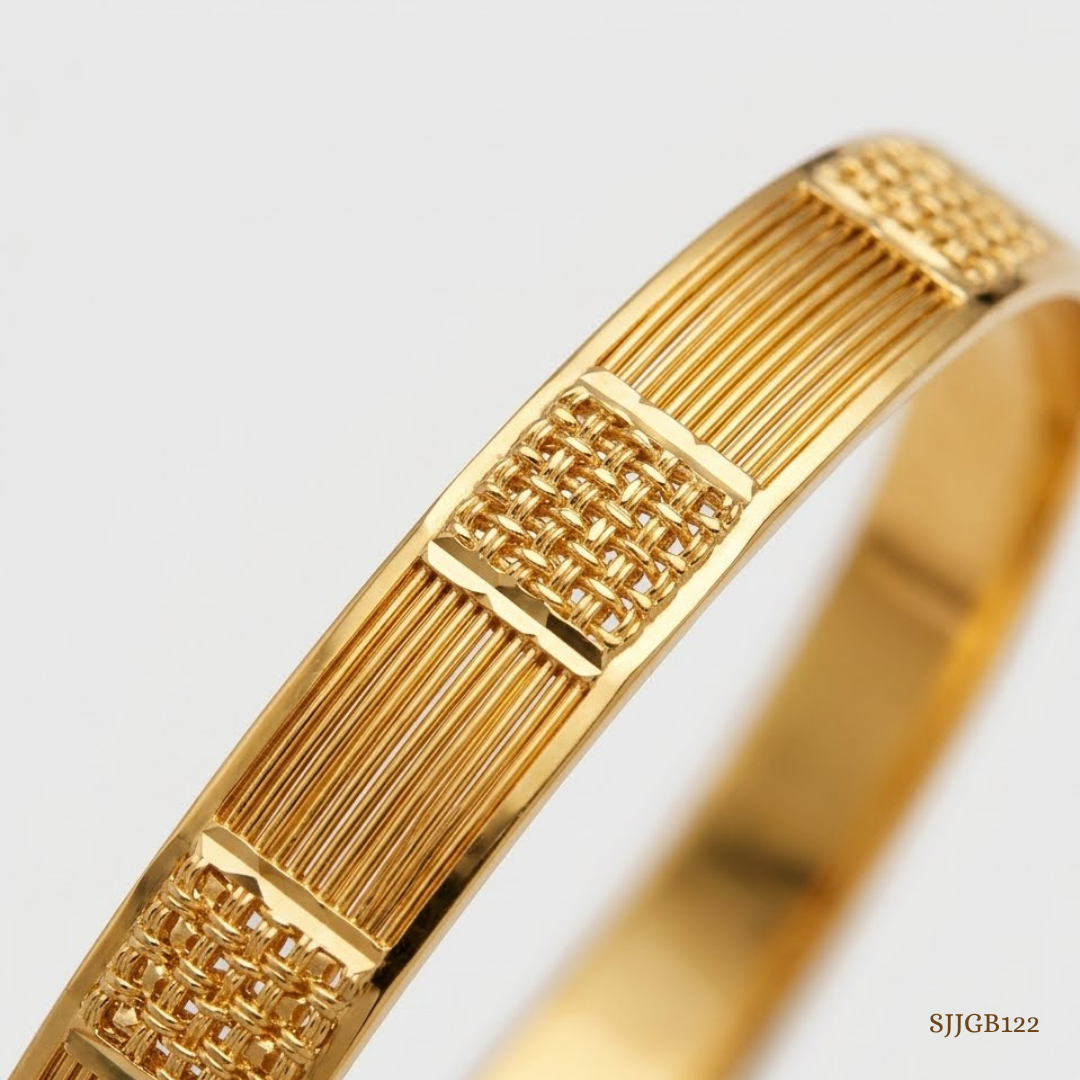SJJGB122 | Timeless Gold Bangle with Classic Sophisticated Craftsmanship