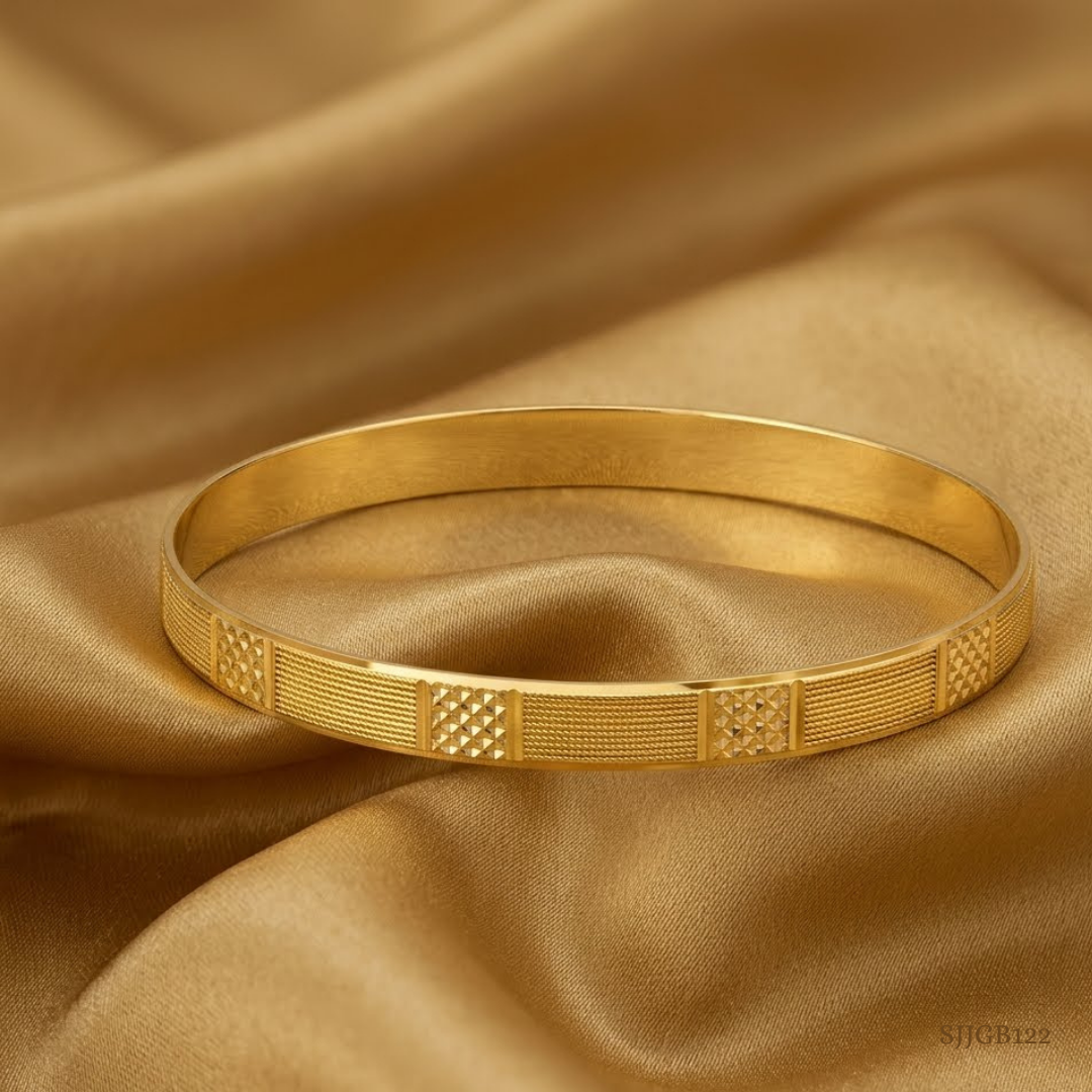 SJJGB122 | Timeless Gold Bangle with Classic Sophisticated Craftsmanship