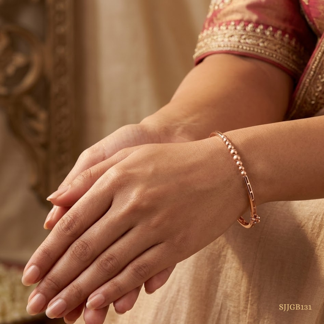 SJJGB131 | Textured Beaded Gold Bangle with Contemporary Luxury Styling