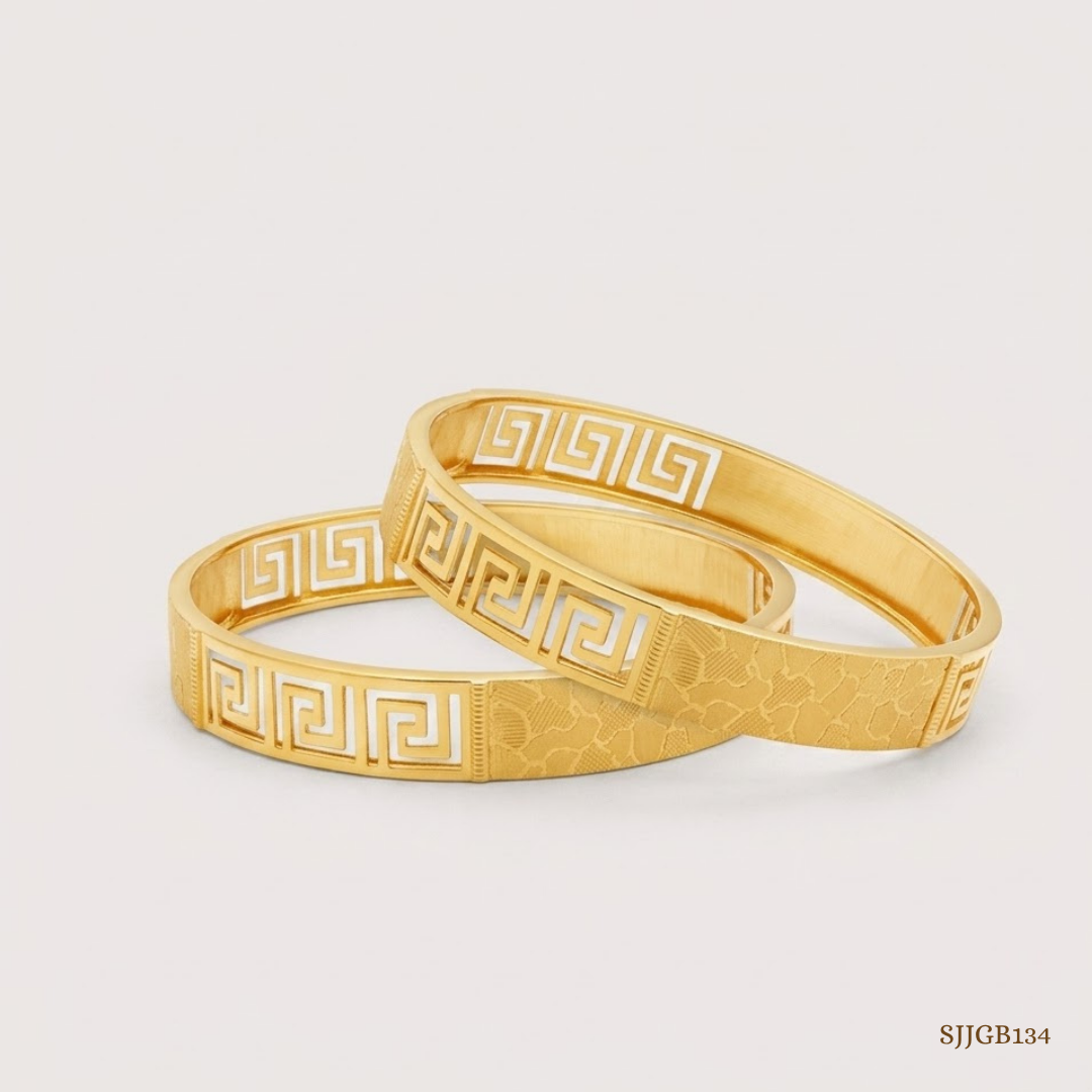 SJJGB134 | Artistic Yellow Gold Carved Bangles with Luxury Craftsmanship