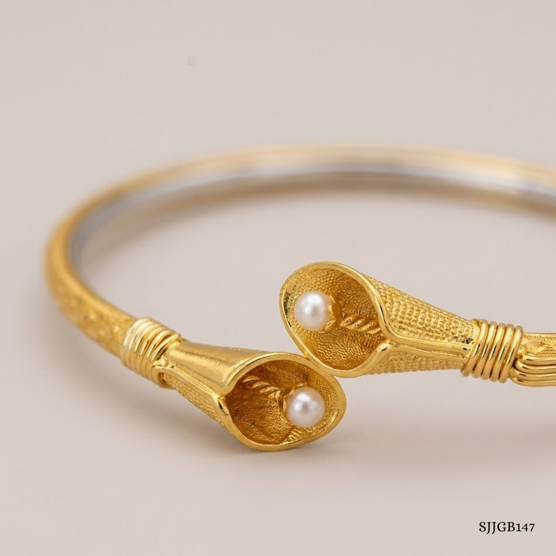 SJJGB147 | Captivating Designer Gold Bangle with Elegant Luxury Styling