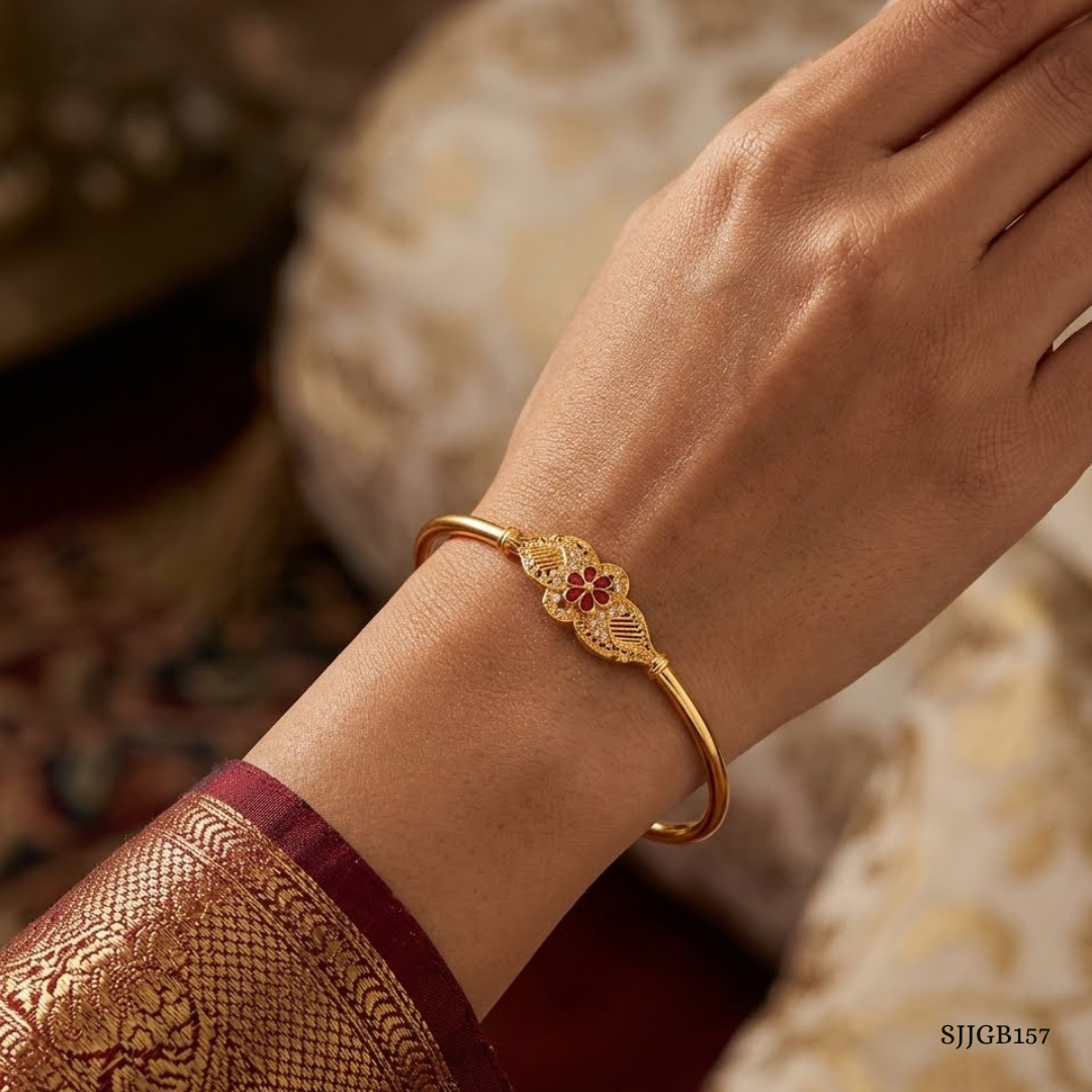 SJJGB157 | Floral Enchantment Designer Gold Bangle with Elegant Detailing