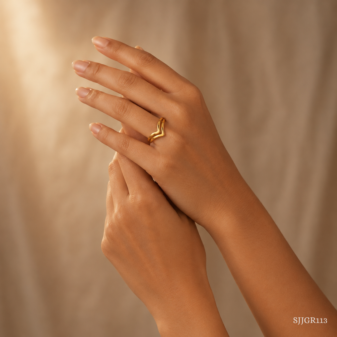 SJJGR113 | Crest Curve Stylish Gold Finger Ring with Sophisticated Finish