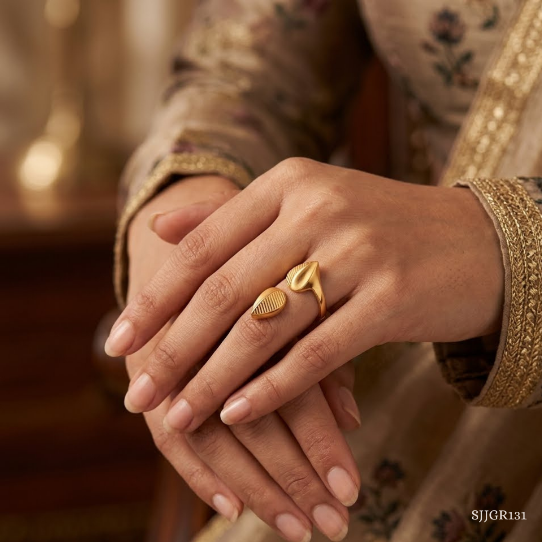 SJJGR131 | Elegant Leaf Pattern Gold Ring Inspired by Nature’s Beauty