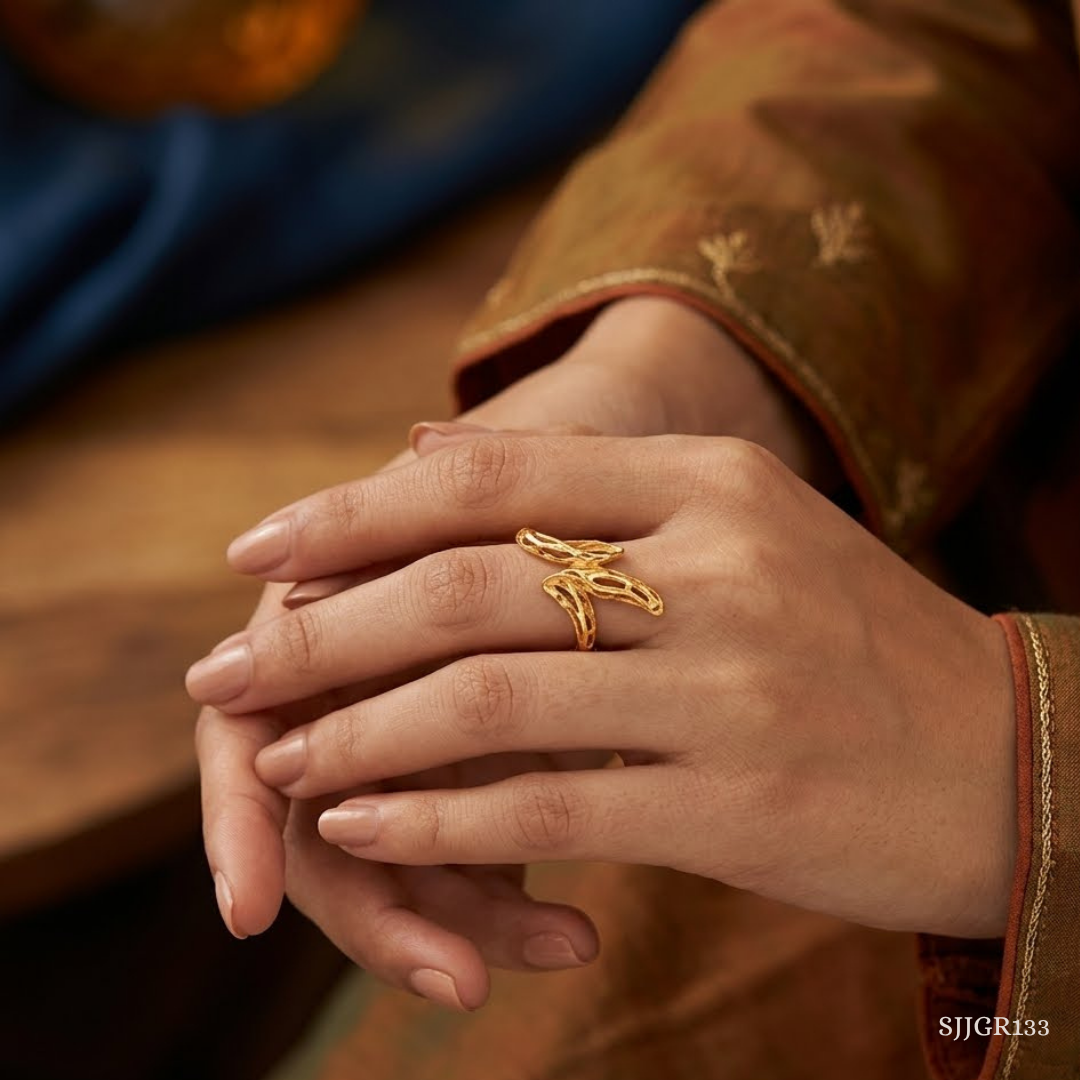 SJJGR133 | Sculpted Scale Statement Gold Ring with Bold Modern Finish