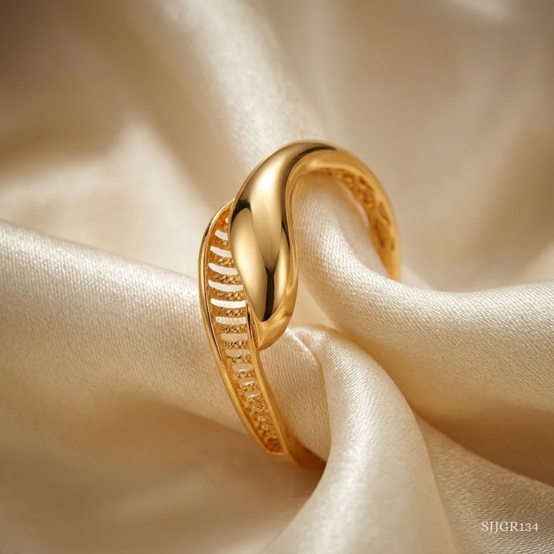 SJJGR134 | Sculpted Edge Premium Gold Ring with Contemporary Artistic Styling