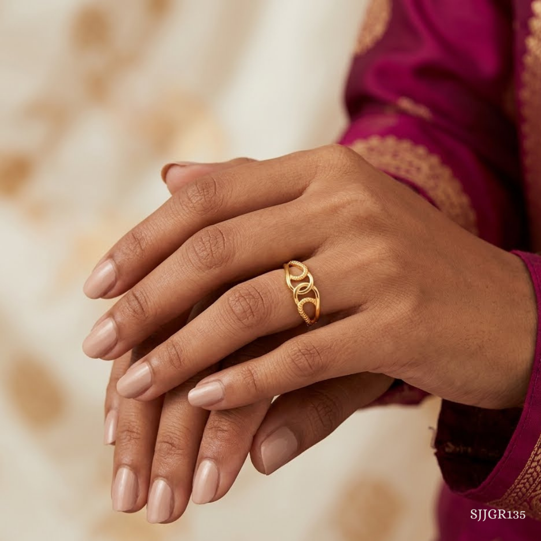 SJJGR135 | Vine Loop Nature-Inspired Gold Ring with Elegant Open Pattern