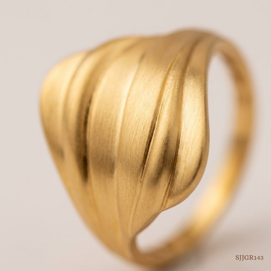 SJJGR143 | Crest Curve Stylish Sculpted Gold Ring with Modern Elegance