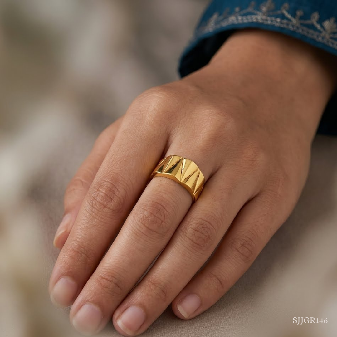 SJJGR146 | Geometric Gleam Modern Gold Ring with Stylish Luxury Finish