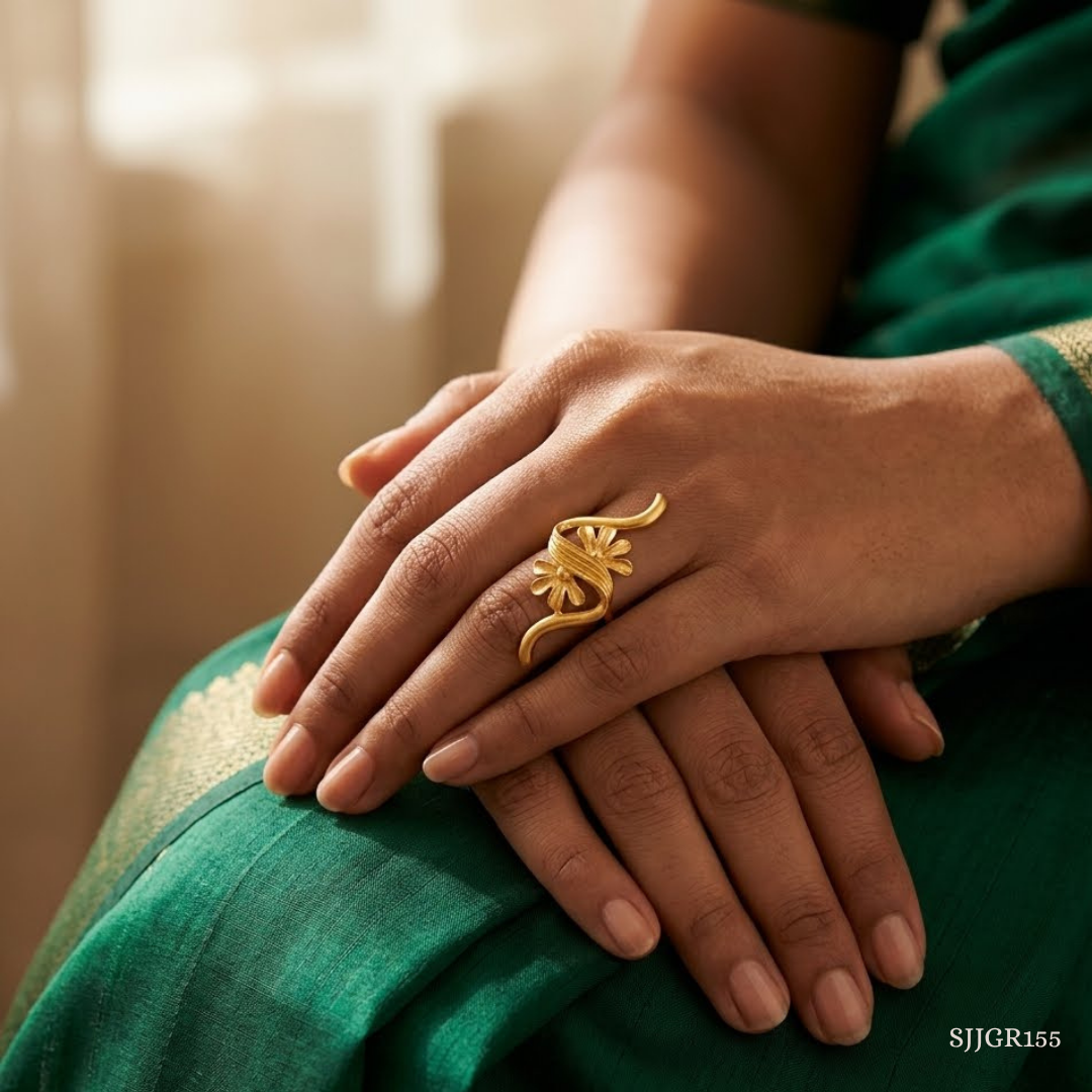 SJJGR155 | Open Loop Minimalist Gold Ring with Sleek Modern Styling