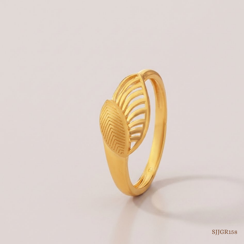 SJJGR158 | Flowing Leaf Nature-Inspired Gold Ring with Artistic Detailing