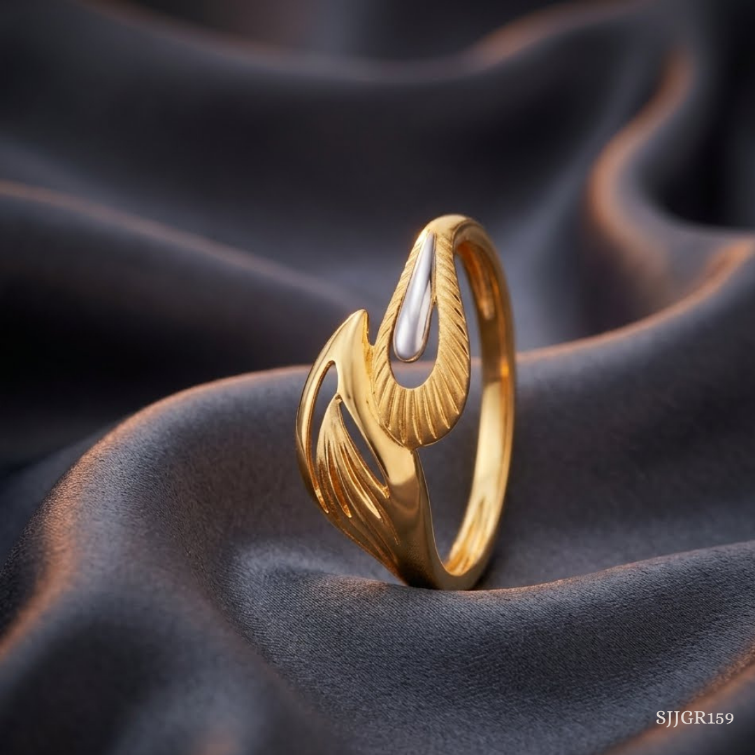 SJJGR159 | Harmony Swirl Stylish Gold Ring with Contemporary Luxury Design