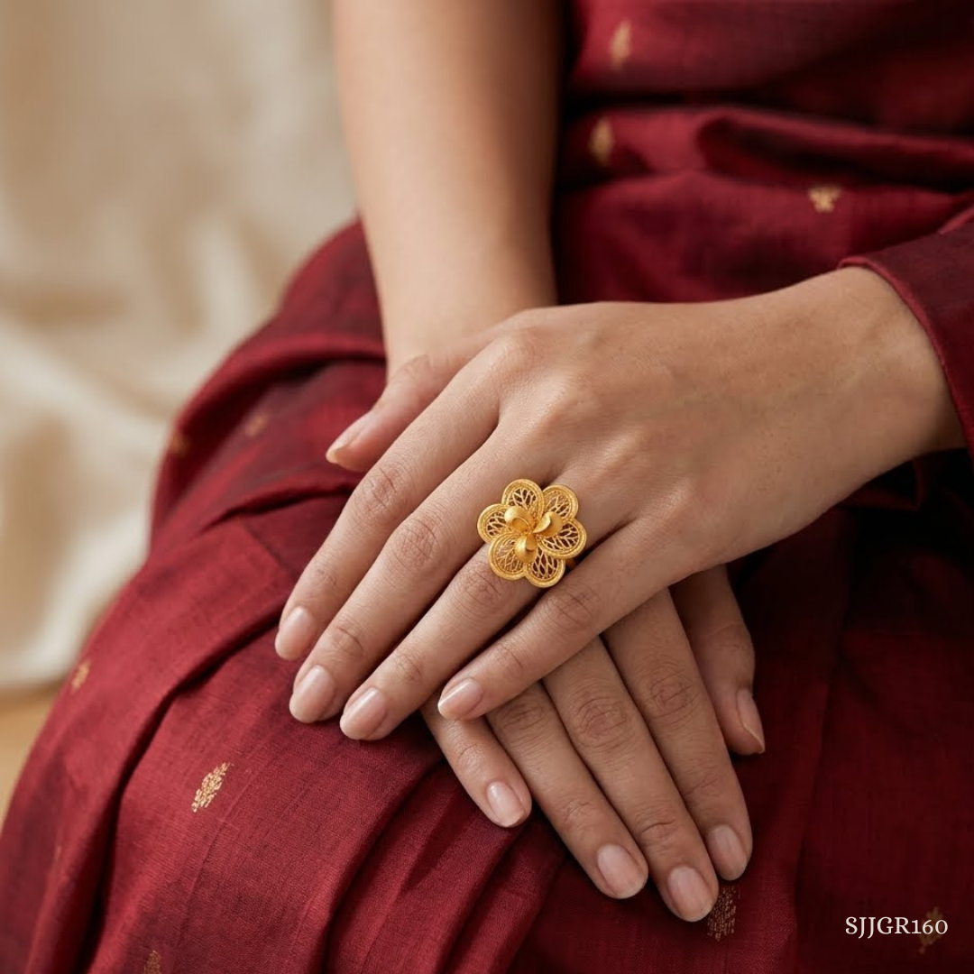 SJJGR160 | Heritage Petal Traditional-Inspired Gold Ring with Elegant Craftsmanship